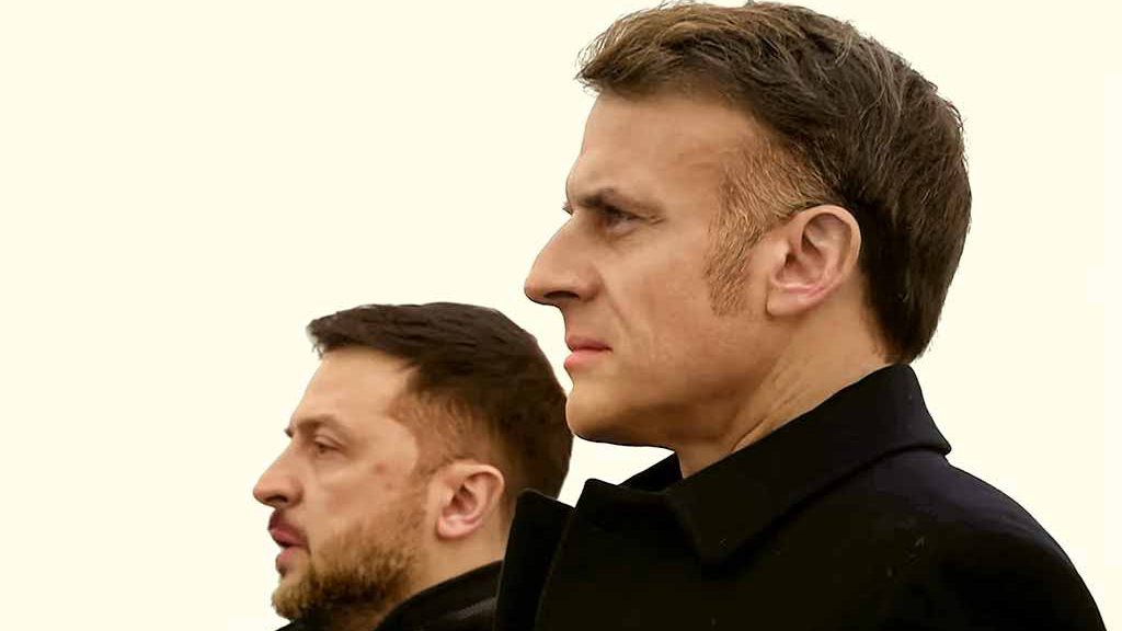 Volodymyr Zelensky et Emmanuel Macron, base de Villacoublay, 17 novembre 2025.