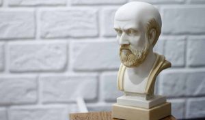 Hippocrate, médecin grec considéré comme le père de la médecine