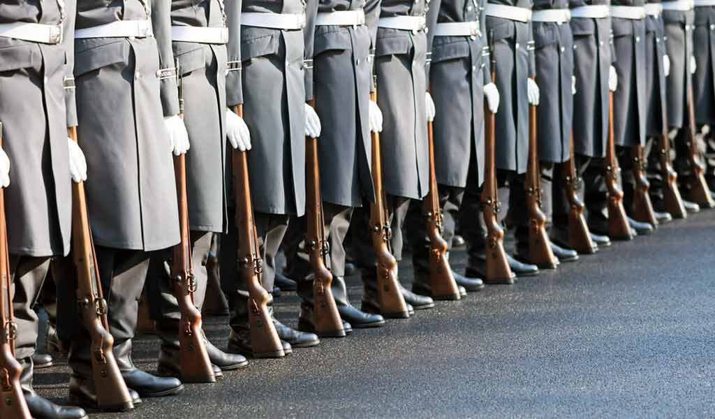 Soldats allemands lors d'une parade militaire
