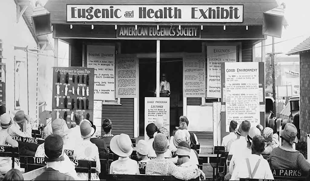 Exposition organisée par la Société américaine d'eugénime dan les années 1930. Source : https://www.youtube.com/watch?v=fhO1-NbVh7o
